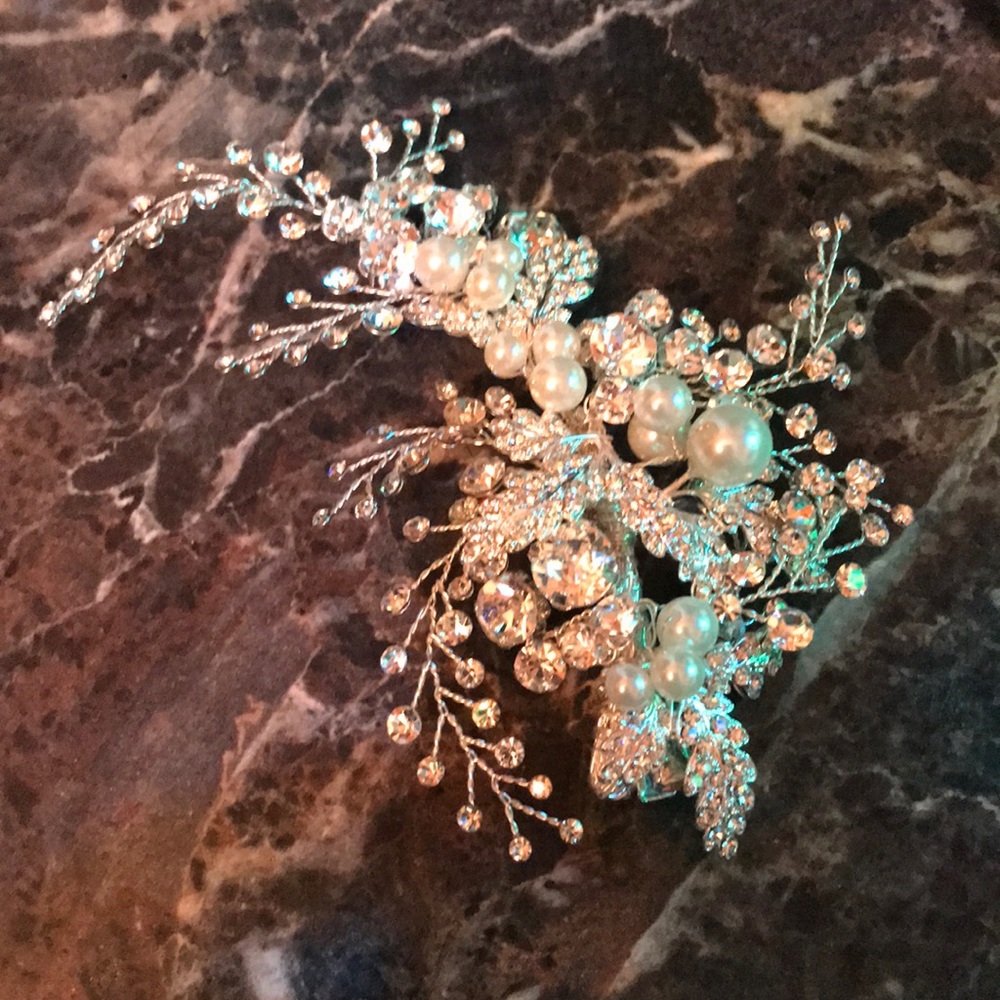 Wedding hair clip